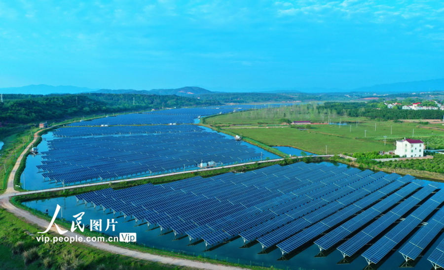 江西省、干潟が貧困者支援太陽光発電所に