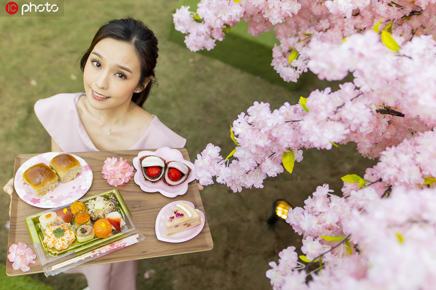 香港地区ハーバー・ノース「桜まつり」の春季限定桜関連商品（写真著作権は東方ICが所有のため転載禁止）。