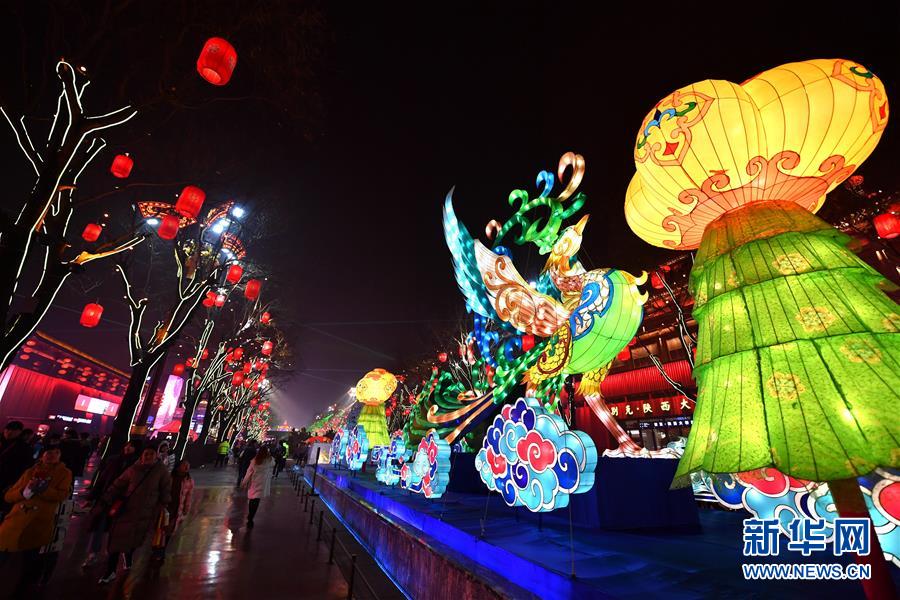 革新的な現代版「大唐不夜城」を立ち上げた陝西省西安市