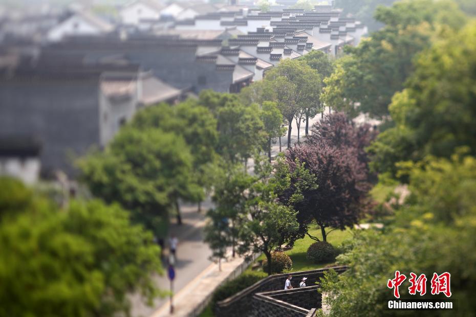 南京老城南、青レンガと白い壁で伝統文化の香り漂う街並み再現