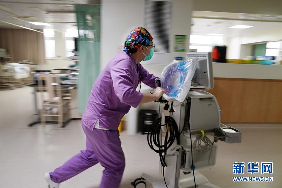 12日は「国際看護師の日」、男性看護師をカメラで追う　上海