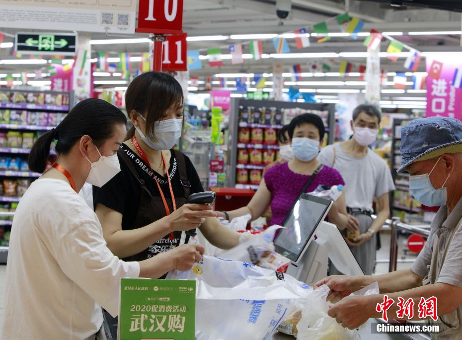 武漢のスーパーやレストラン、徐々に営業再開　湖北省