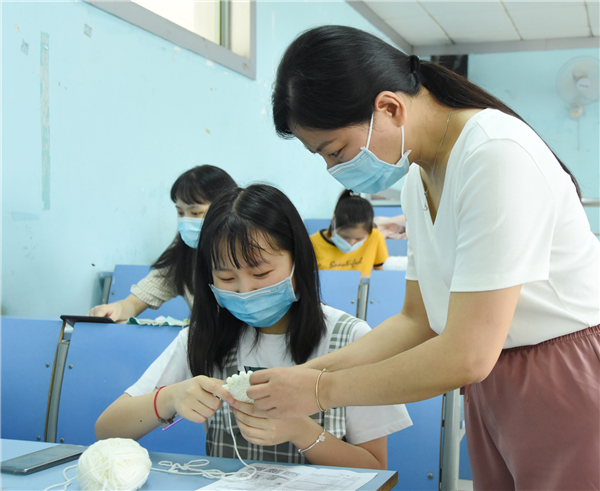 中国の大学中国文学部が「刺繍」カリキュラムを開設