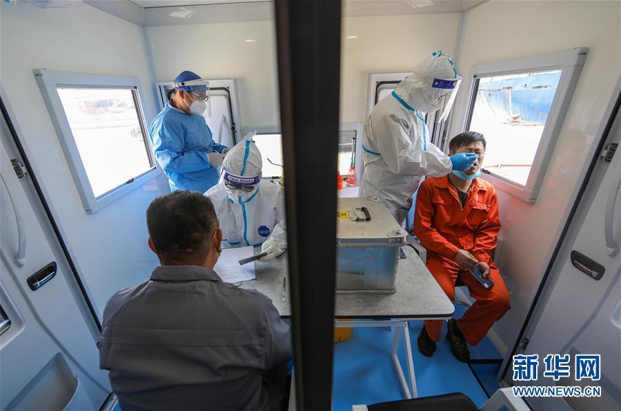 山東省栄成市の港に移動式検疫ボックス設置　船員にPCR検査