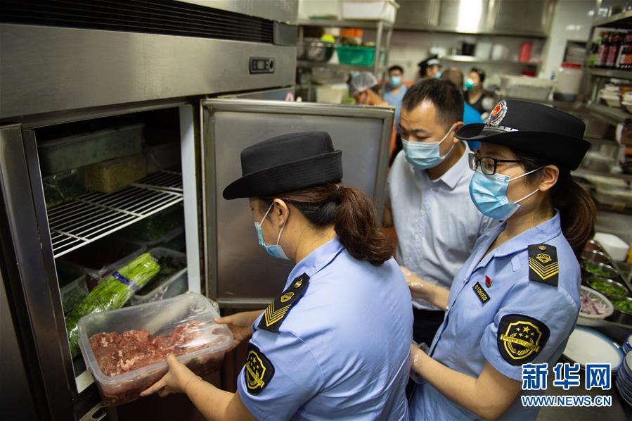 猛暑の北京で進む新型コロナ感染症対策、各地で検疫や消毒