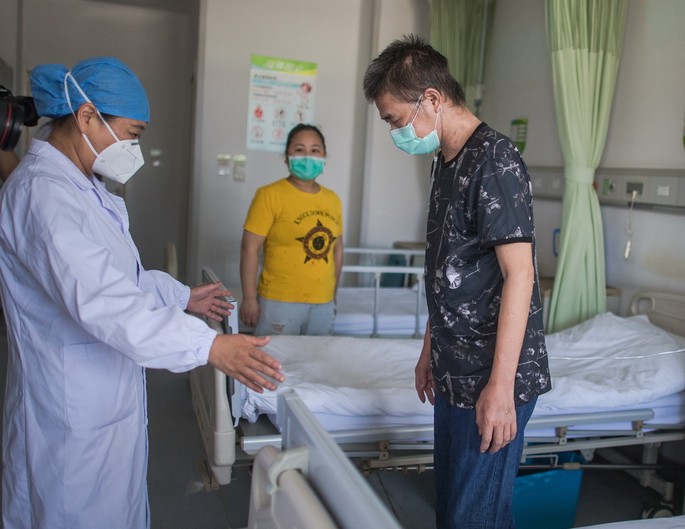 武漢市肺科病院で新型コロナから回復した最後のリハビリ患者が退院　湖北省