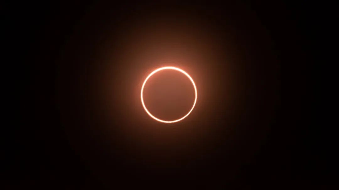 夏至の日に「金環日食」観測