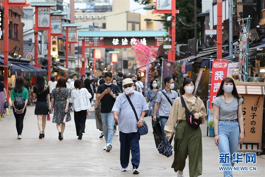 人出が次第に回復しつつある日本各地の観光地