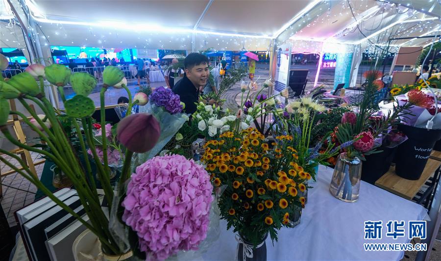 杭州で「サマーナイトカーニバル」が開幕　ナイトタイムエコノミー促進