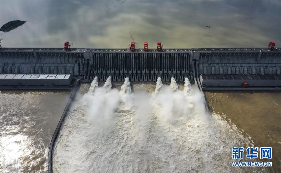 「長江2020年第2号洪水」が三峡ダムを無事通過