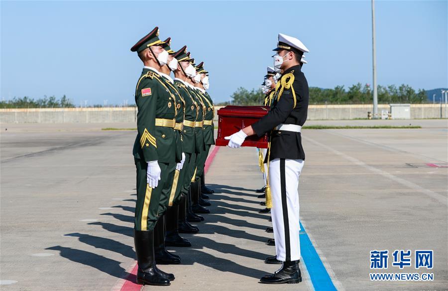 中国人民志願軍烈士の遺骨117柱が韓国から中国に引き渡された