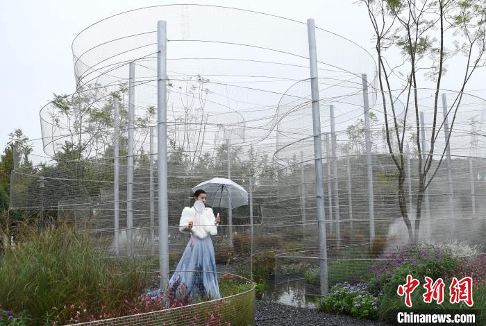 中国（重慶）第3回長江川上都市花卉芸術博覧会が開幕