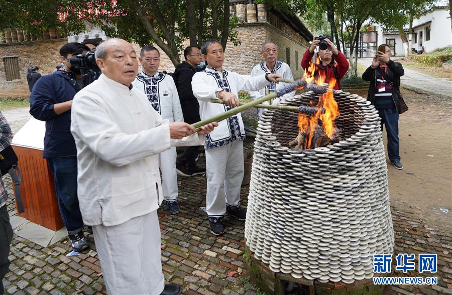 再び火が入れられた明代の葫蘆窯　江西省景徳鎮