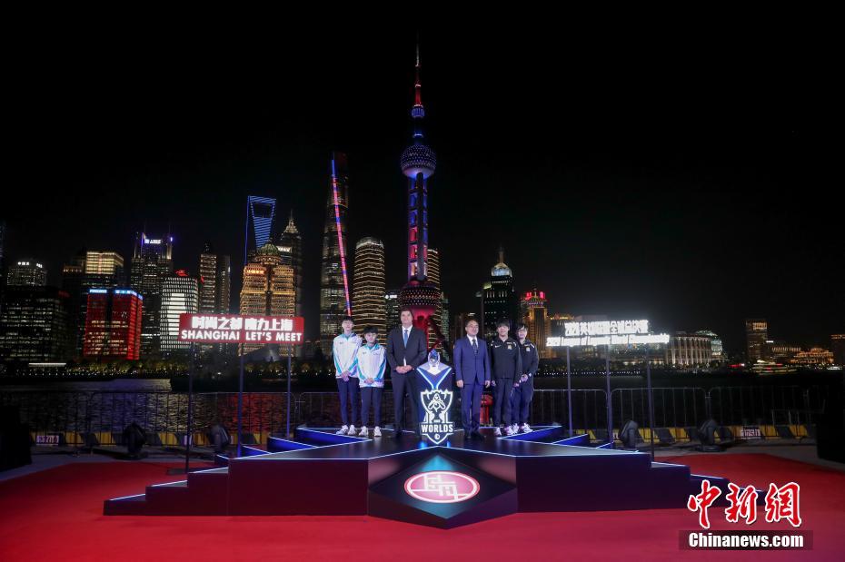 リーグ・オブ・レジェンド世界選手権「召喚師の水晶」が上海へ