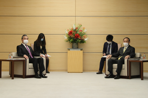王毅部長、日本・菅首相との会談で中日関係発展について3つの提言
