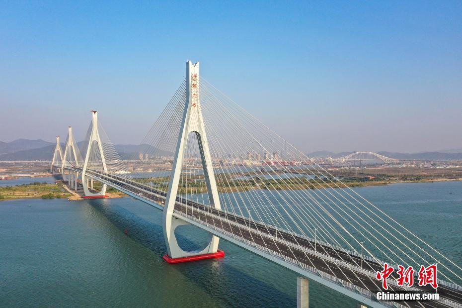 開通条件が整った珠海洪鶴大橋を訪ねて　広東省
