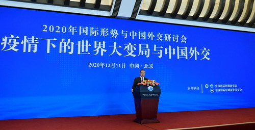 王毅部長が語る今年の中国外交「世界との新型コロナ対策協力に尽力」