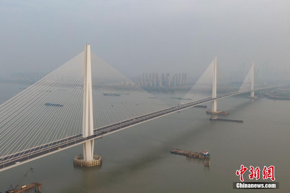 南京長江五橋が開通して運用開始　江蘇省