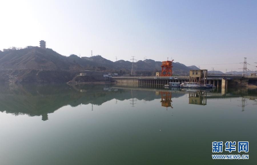 冬場の河川増水対応と安全確保のため黄河への放流量調整　甘粛省劉家峡ダム