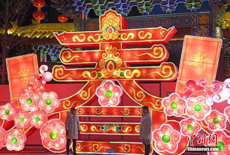「年の瀬ムード」高まる甘粛省の蘭州老街　ランタン3千個でライトアップ