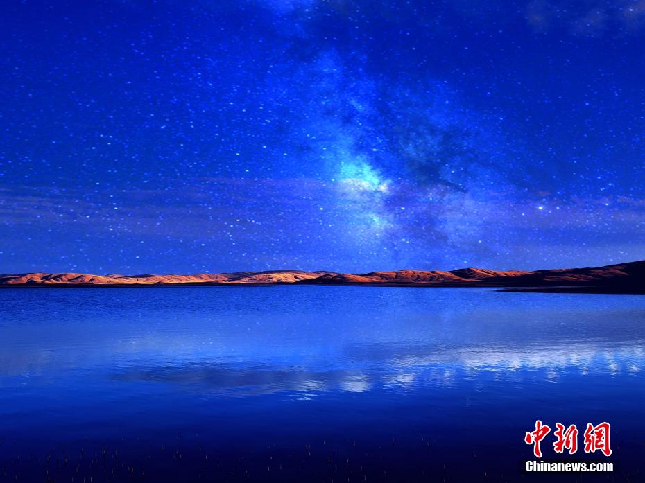黄河源流の冬景色　まるで絵のような静寂の中の星空と湖　青海省