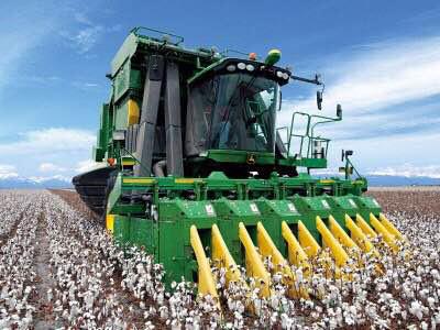 約15万ヘクタールの綿花を機械で収穫！機械化進み、高い収益得られるように　新疆