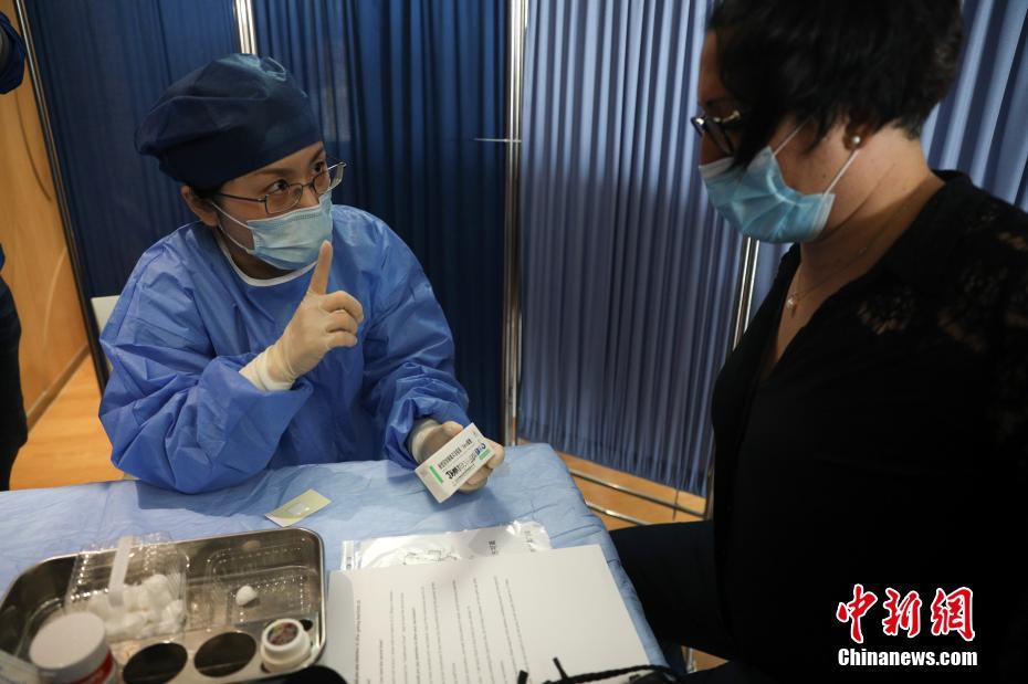 上海市で外国人に対するワクチン予約接種始まる