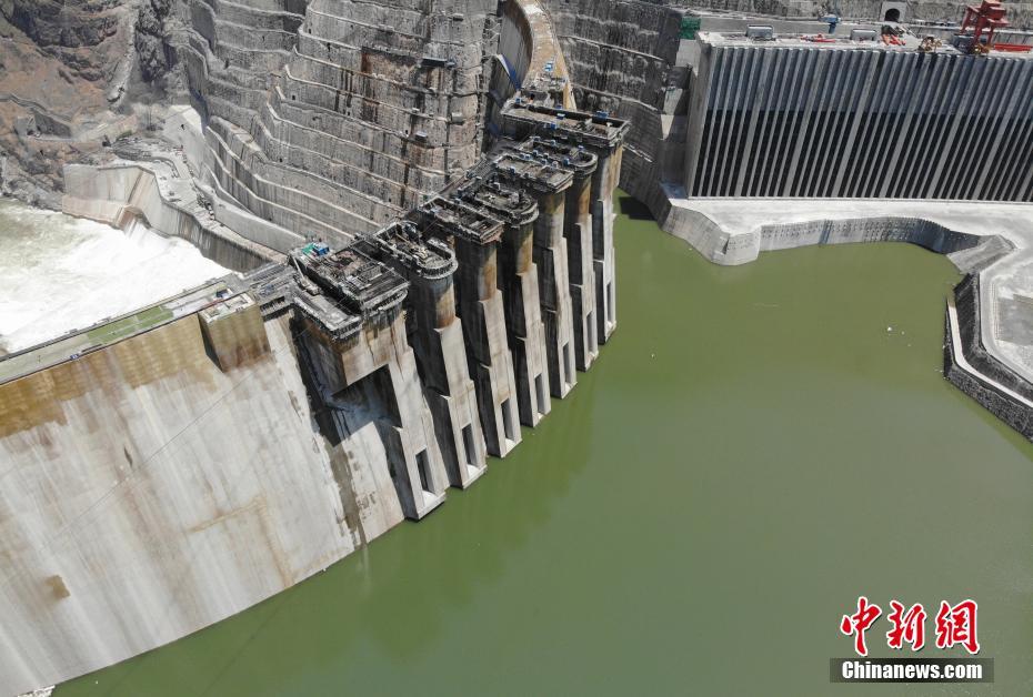 世界最大の水力発電所「白鶴灘発電所」の貯水位が716メートルに