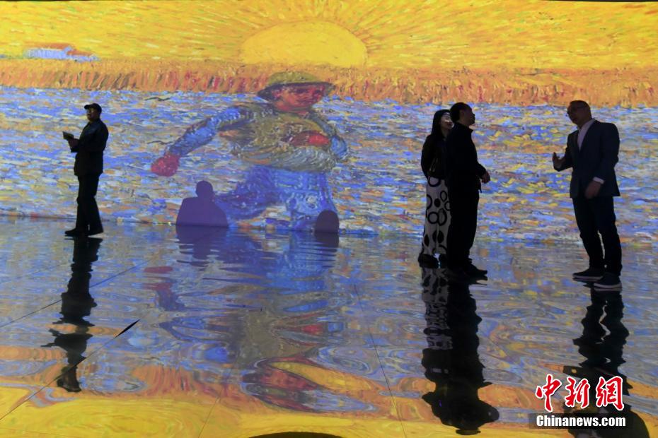 名画に「いのち」を吹き込む！　湖南省長沙で没入型「ゴッホ」展が開幕