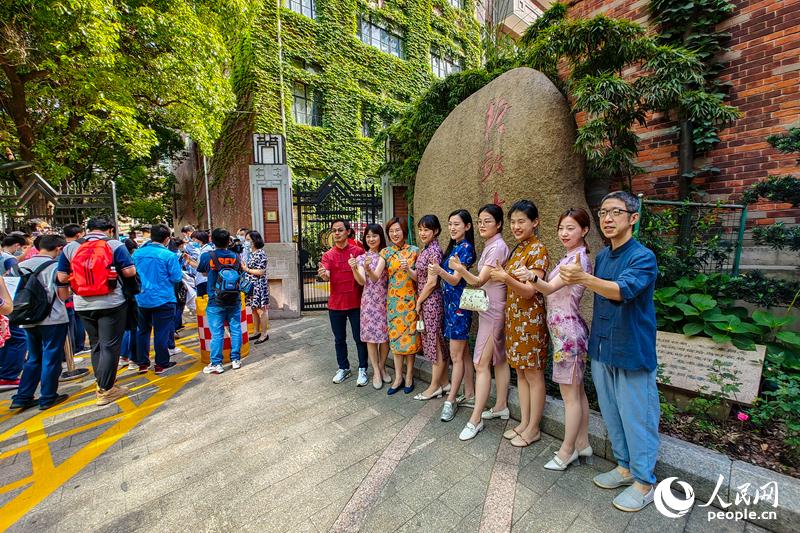 2021年大学入試初日、中国全土の受験生が会場入りする瞬間をキャッチ！