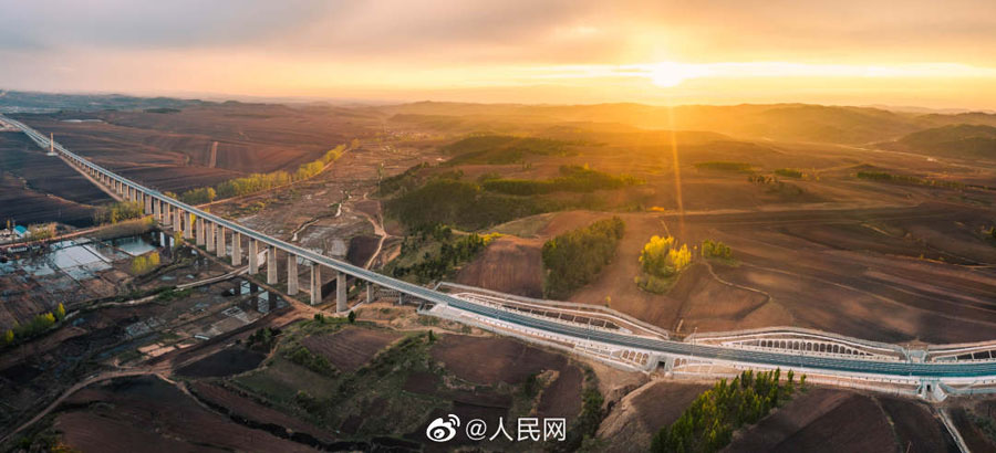 中国最東端に建設中の高緯度・極寒地高速鉄道の総合試運転とテスト始まる