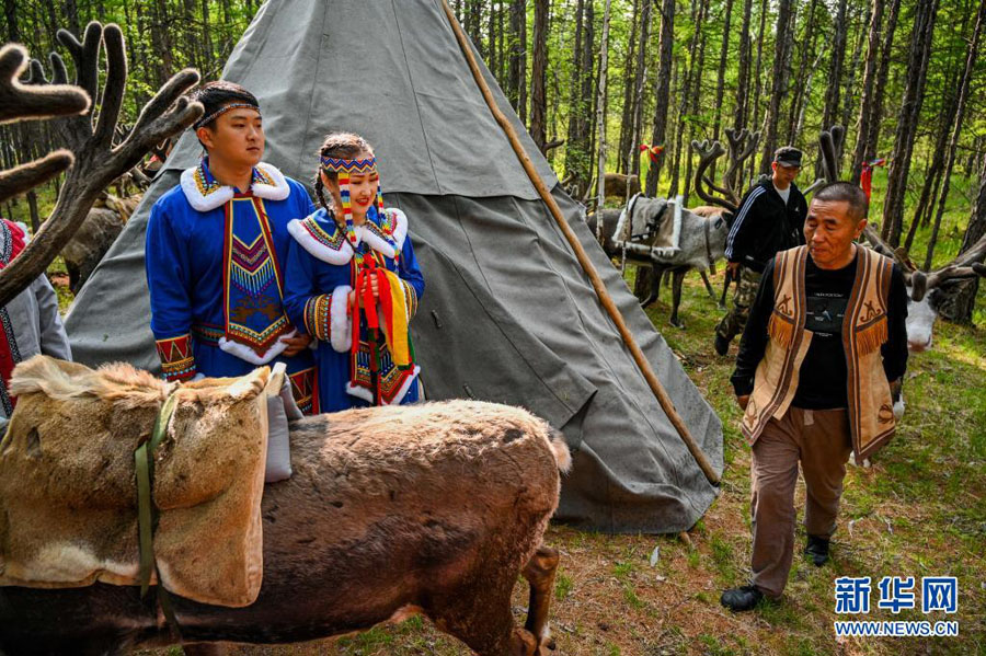 内モンゴル敖魯古雅郷に伝わる伝統的な結婚式