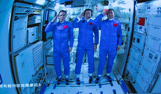 中国の宇宙ステーションでの実験は日常生活にどんな影響がある？--人民