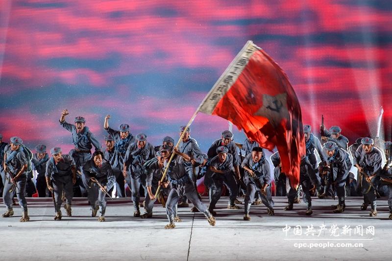 北京で中国共産党創立100周年を祝う芸術公演