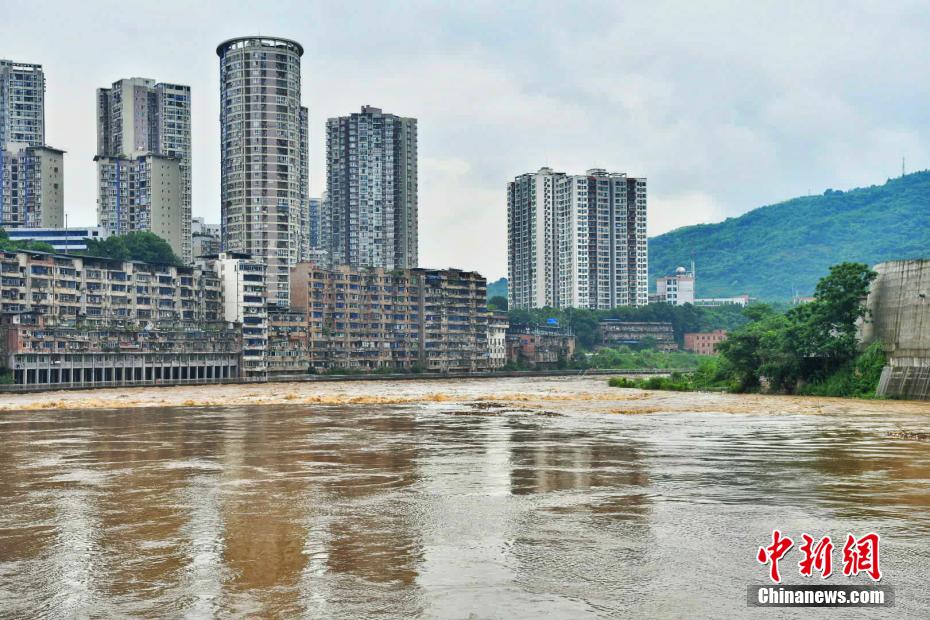 重慶市が3級洪水防止緊急時対応策を発令
