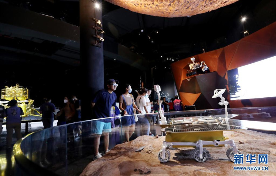上海天文館が一般公開　科学技術博物館が新たな段階に