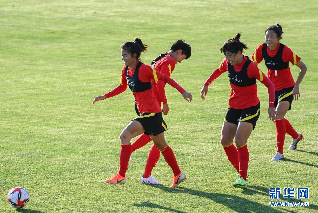 中国女子サッカー代表が練習開始　日本宮城県