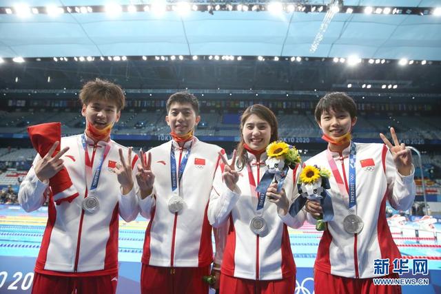 東京五輪水泳・競泳混合4×100mメドレーリレーで中国が銀メダル