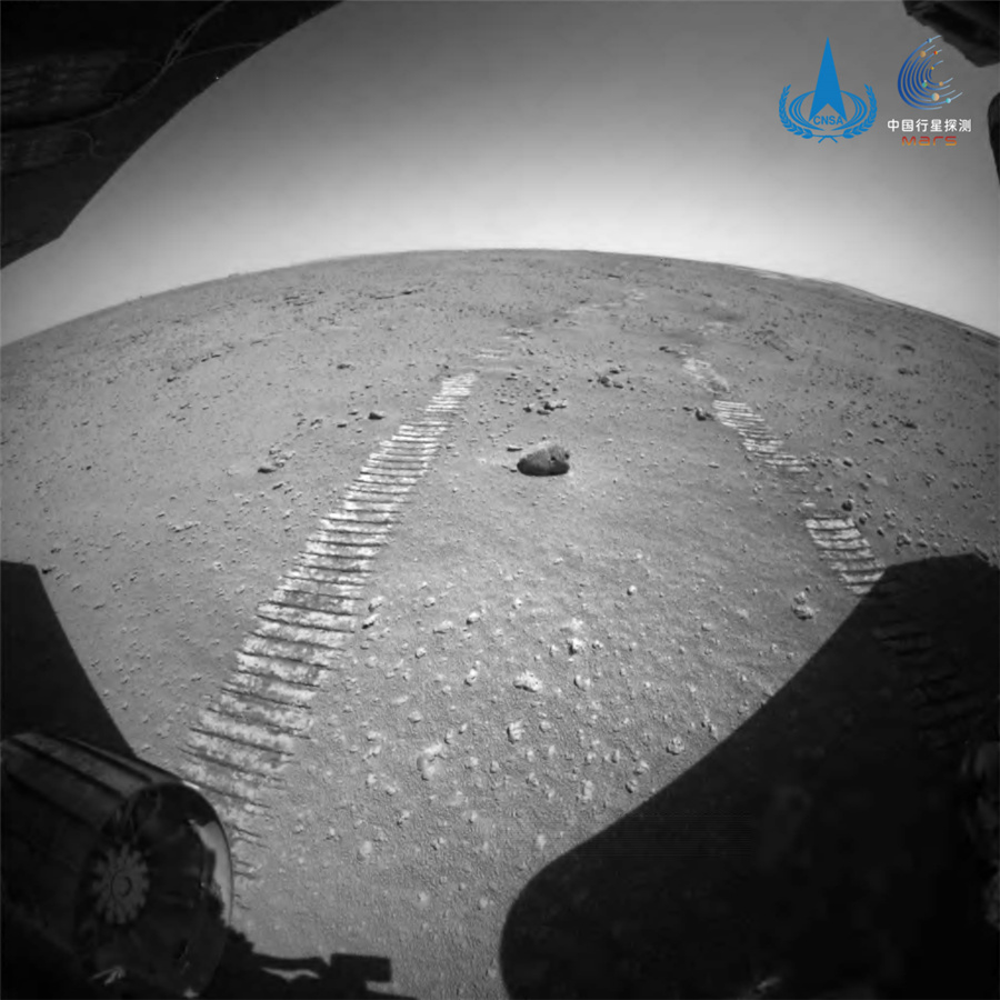 火星探査車「祝融号」、予定の探査任務を順調に完了