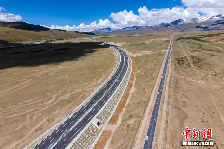 世界で最も高い高速道路　G6京蔵高速道路ナクチュ-ラサ区間が開通　チベット