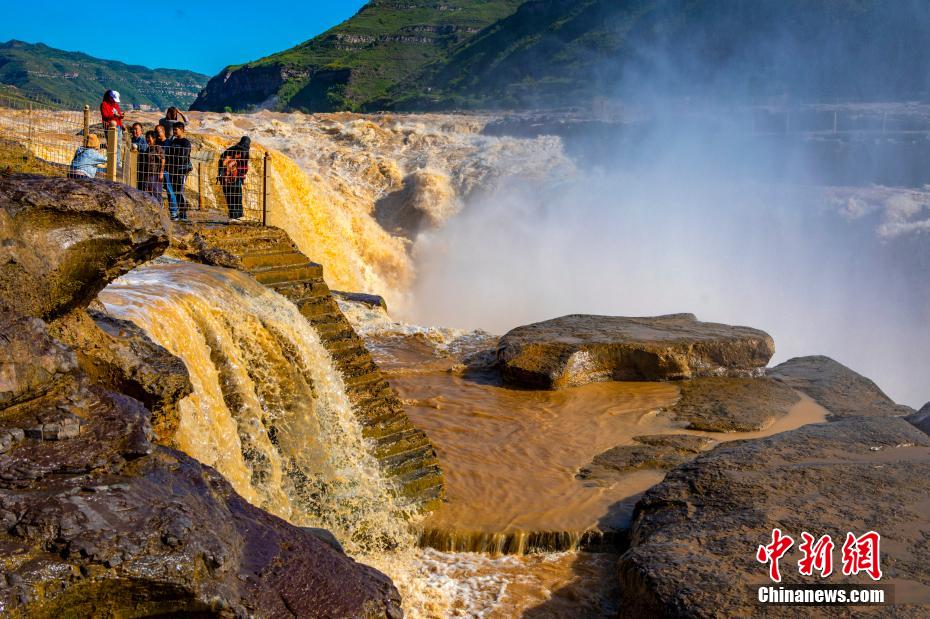 黄河の壺口瀑布が秋のベスト観光シーズンに