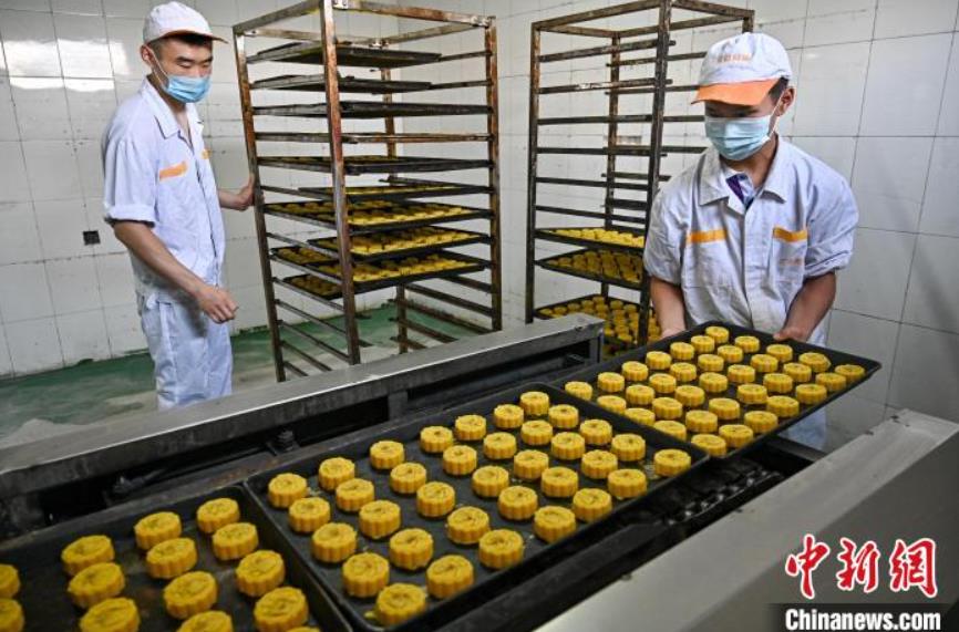 中秋節控え、ご当地「晋式月餅」の製造・販売ピークに　山西省太原