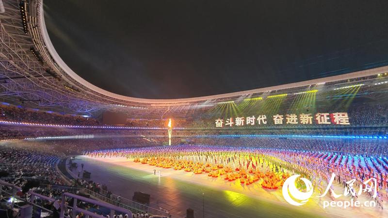 第14回全国運動会開会式で「奮闘する新時代　新たな道を邁進」パフォーマンス　陝西省西安