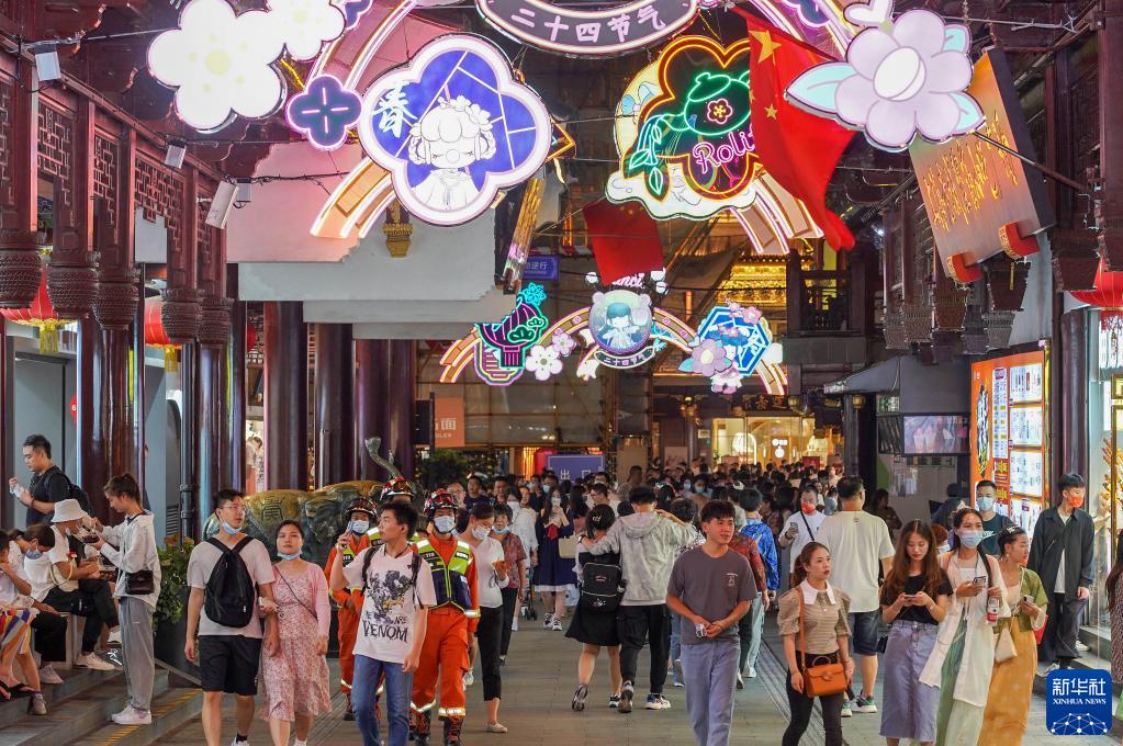 国慶節大型連休で活力見せた中国の消費活動