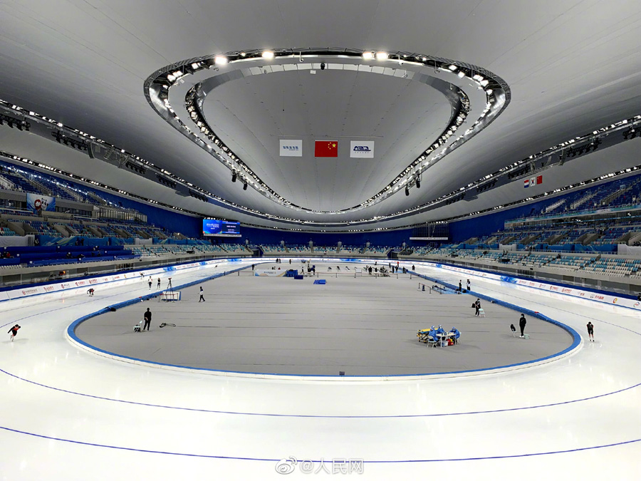 国家スピードスケート館で北京冬季五輪テストマッチの国際試合開催　北京