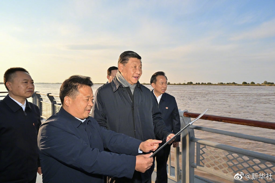 習近平総書記が山東省東営市で黄河の河口を視察
