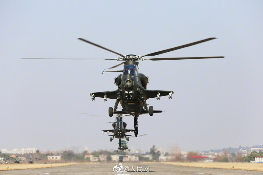 青空の夢を追う初の陸軍女性パイロット