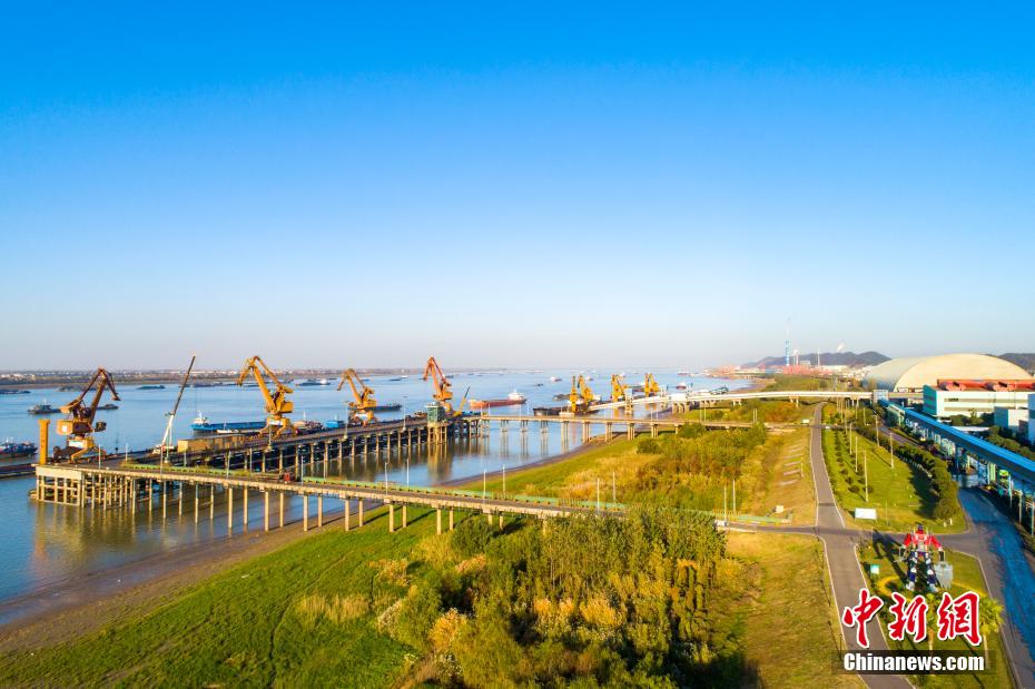 上空から撮影した長江の「最も美しい沿岸線」湖口区間