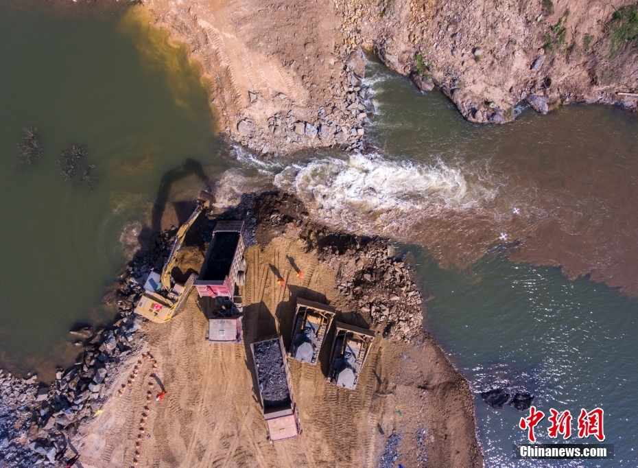 海南省南渡江邁湾水利ハブプロジェクトが水流のせき止めに成功