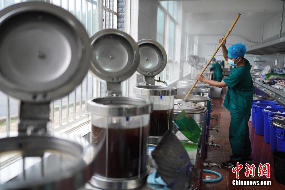 新型コロナ対策で中医薬2万パックを毎日無料で配布　雲南省
